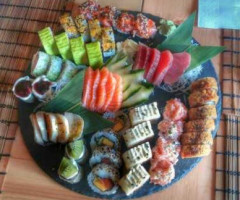 Basho Sushi House food