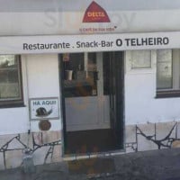 O Telheiro Restaurante Snack-bar inside