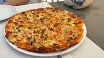 Pizzaria Toni food