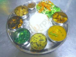 Tamusyo Bhansa Ghar food