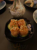 Sekai Sushi inside