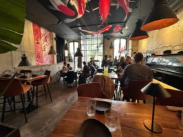 Rock In Chiado Cafe inside
