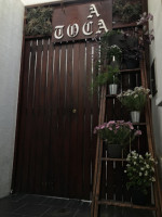 Toca Restaurante & Tapas outside
