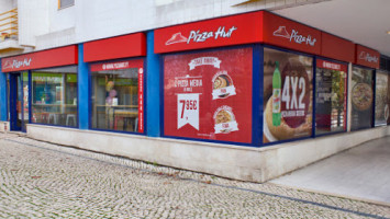 Pizza Hut Expo Parque Das Nacoes food