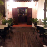 Chez Antoine À l'intérieur