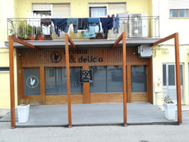 Timaria Restaurante Tapas Bar outside