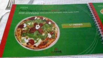 La Fiamma Pizzaria food