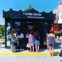 Le Kiosque A Pizzas Chaves food