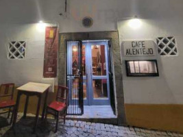 Café Alentejo inside