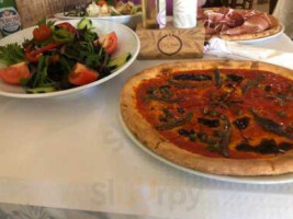 L'oasis Pizzeria Italiana food