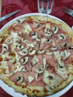 Pizzeria Testarossa food