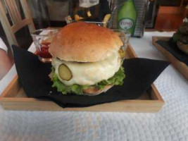 Classico Burger food