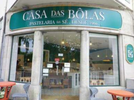 Casa Das Bolas inside