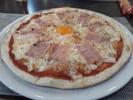 Pizzaria Pepperoni inside