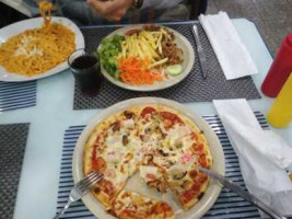 Kumar Kebab E Pizzeria food
