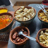 Monte De Palaios food