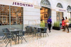 Jeronymo Cafe Miguel Bombarda food