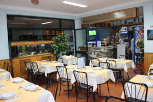 Restaurante Marisqueira A Piscina inside