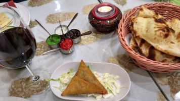 Kaprixu Restaurante Indiano food
