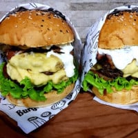 Favela Pub Burguer food