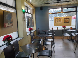 Galeria Cafe inside