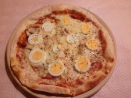 Ma Che Pizza food