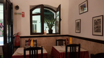 Restaurante O Alcaide inside