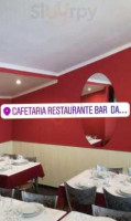 Cafetaria Da Vila inside