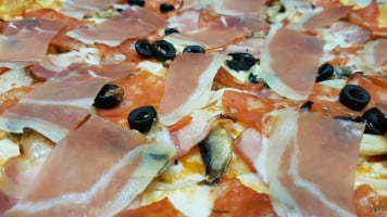 Pizzoprimos-Pizzaria Lda food