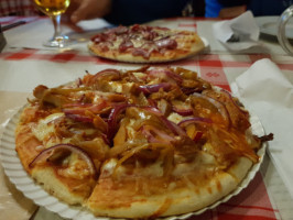 Snack Pizzeria Giuseppe food