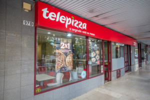 Telepizza Setubal inside