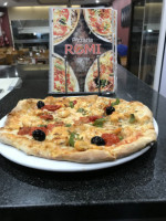 Pizzaria Romi food