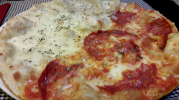 Pizzaria Va Bene food