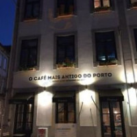 Vogue Cafe Porto inside