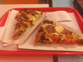 Pizza Hut Gen. Rocadas food