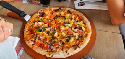 Pizza Hut Baixa Da Banheira food
