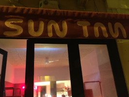 Sun Tun food