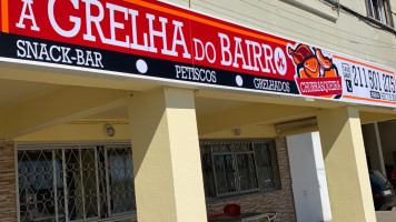 A Grelha Do Bairro food