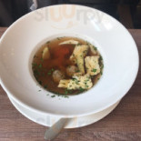 Vylazená Restaurace Pivnice Ve Dvoře Comida