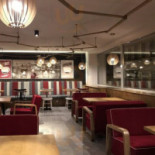 Crosscafe Liberec Dentro