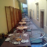 Almandine Comida