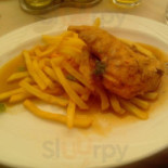 Almandine Comida