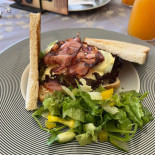 Authentic Cafe Comida