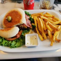 Hamburgueria Do Estoril food