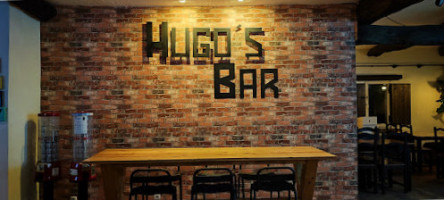 Hugo's inside