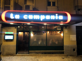 La Campania Pizzeria inside