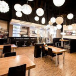 Pizzeria Pizzazz Dentro