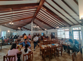 Casa Das Enguias food