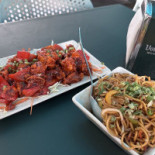 Curry And Sushi Comida