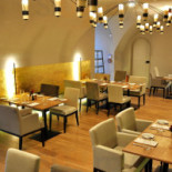 Clara Futura food